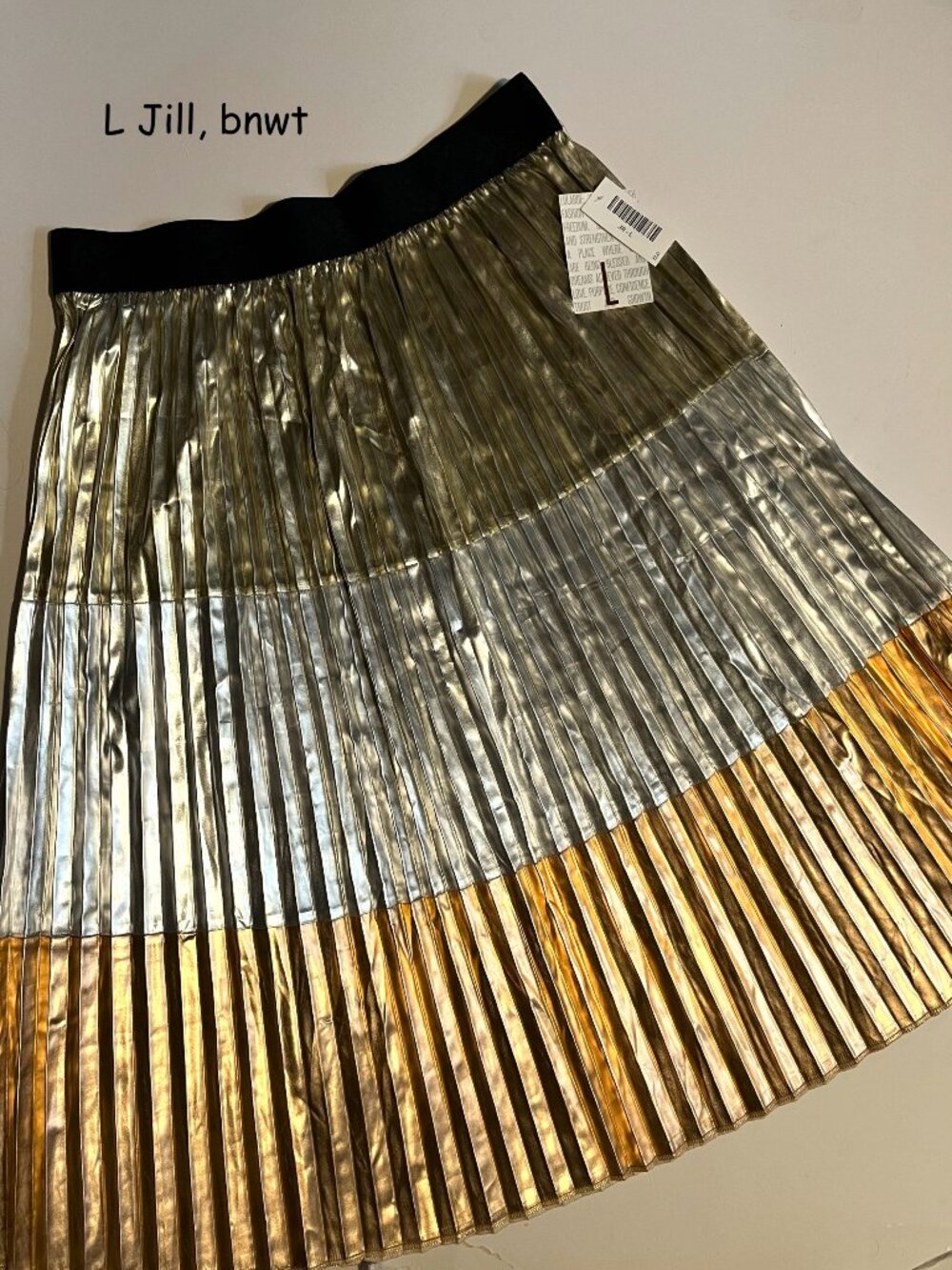 Large Lularoe Jill pleated skirt, Elegant, gold, silver, and bronze